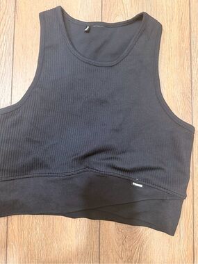 Black Ribbed Cropped Tank Top 0357